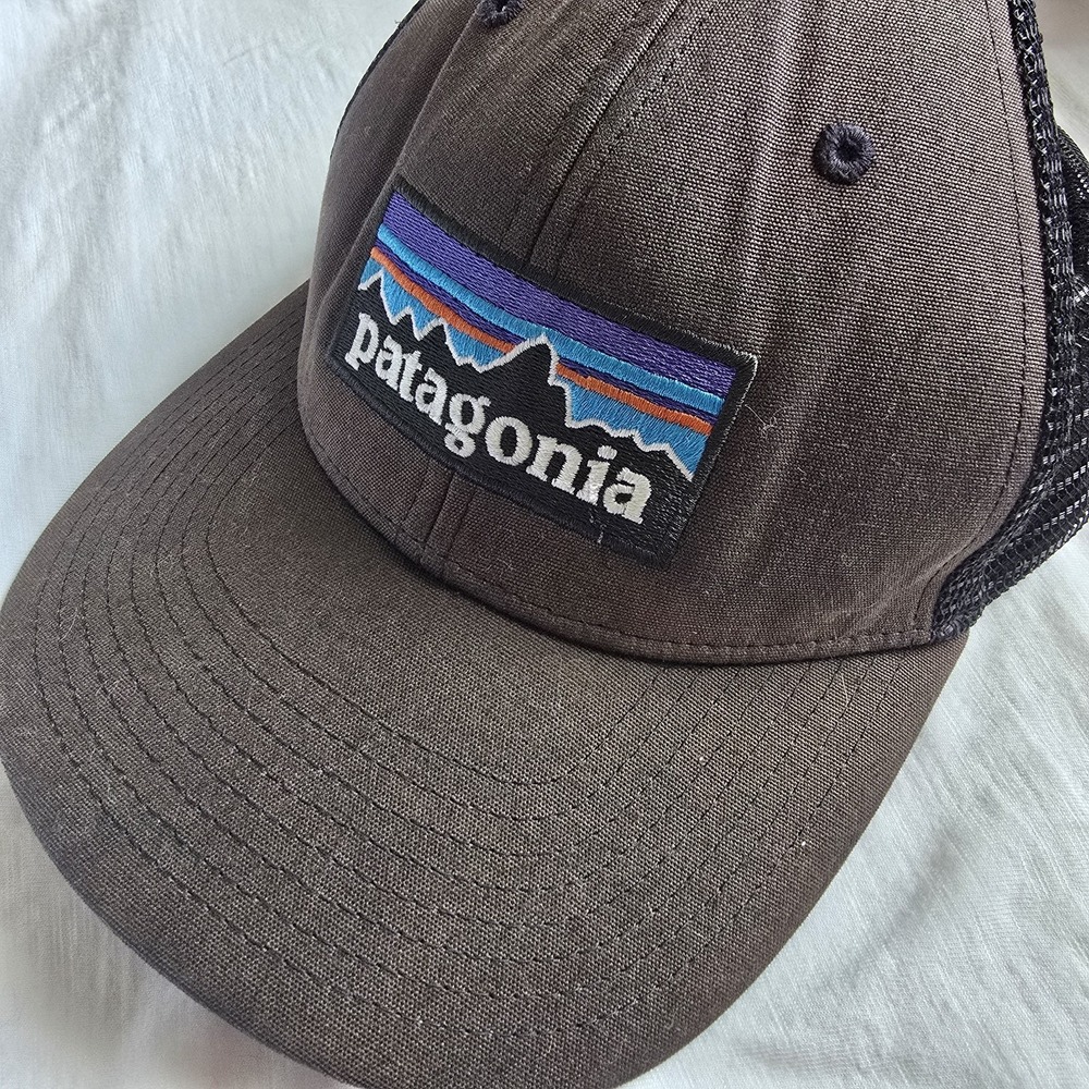 Patagonia Hat Cap Snapback Adjustable Faded Distressed Truckerโ Mesh Outdoor